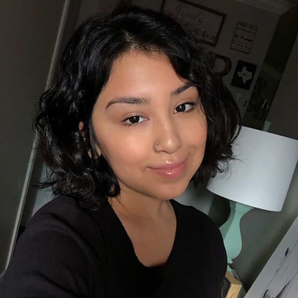 Meet your Posher, Monica